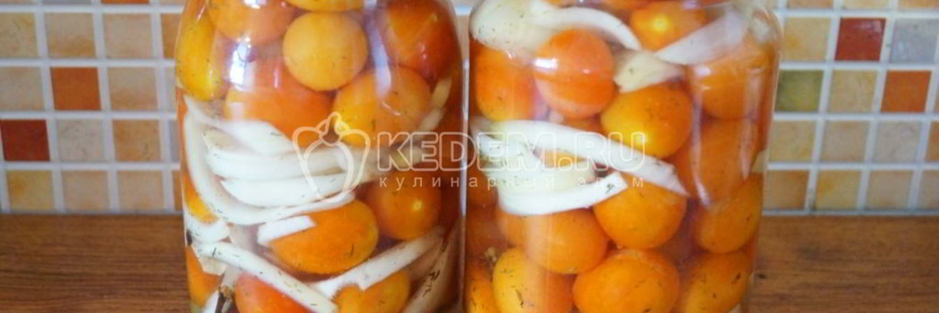 Помидоры с луком и маслом на зиму