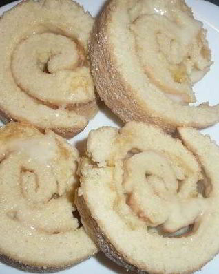 Бисквитный рулет со сгущенкой