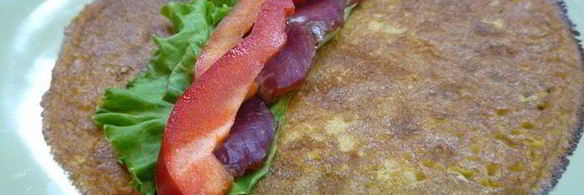 блинные рулетики из тыквы с копченостями и йогуртом