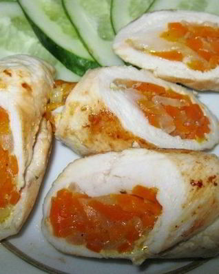 Куриный рулет с овощами