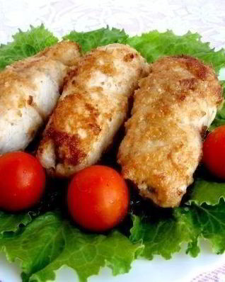 Куриные рулетики с грибами на сковороде