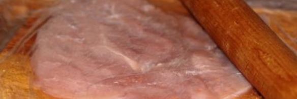 куриные рулетики с курагой и сыром