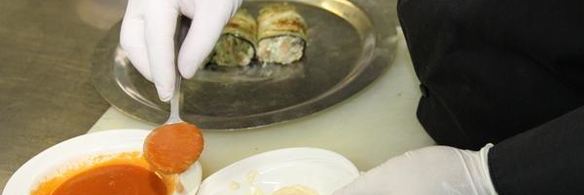 манелла — запеченные рулеты из баклажанов