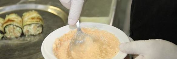 манелла — запеченные рулеты из баклажанов