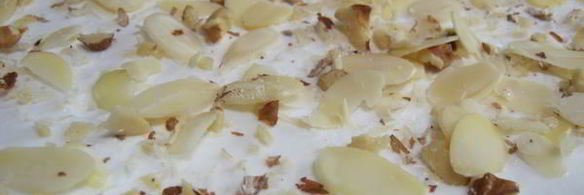 меренговый рулет с клубникой