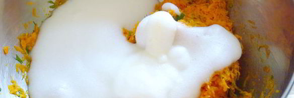 морковный рулет с сырной начинкой