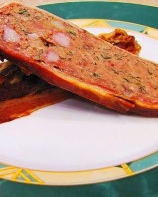 Мясной рулет — богатейший вкусовой букет