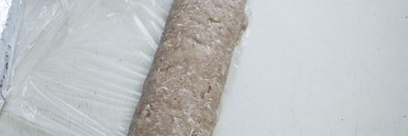 мясной рулет с грибами и вялеными помидорами