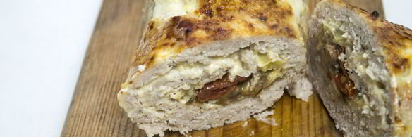 мясной рулет с грибами и вялеными помидорами