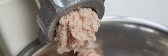 мясной рулет с грибами и вялеными помидорами