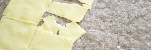 мясной рулет с грибами и вялеными помидорами