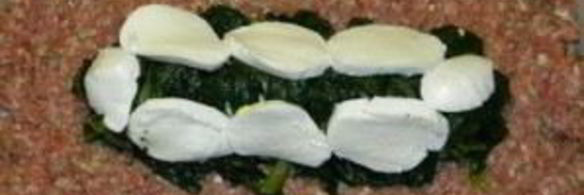 мясной рулет с вареными яйцами