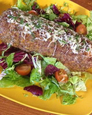 Мясной рулет с яйцом