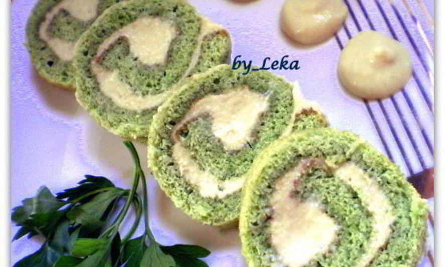 Рецепт необычного сладкого рулета с баклажанами и петрушкой