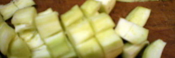 необычный сладкий рулет с баклажанами и петрушкой