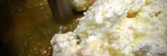 необычный сладкий рулет с баклажанами и петрушкой