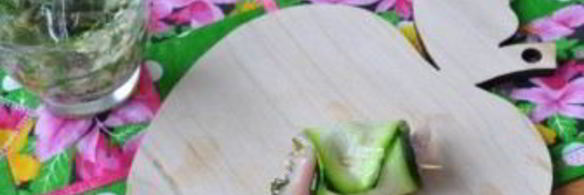 нежные рулетики из кабачков с куриным филе