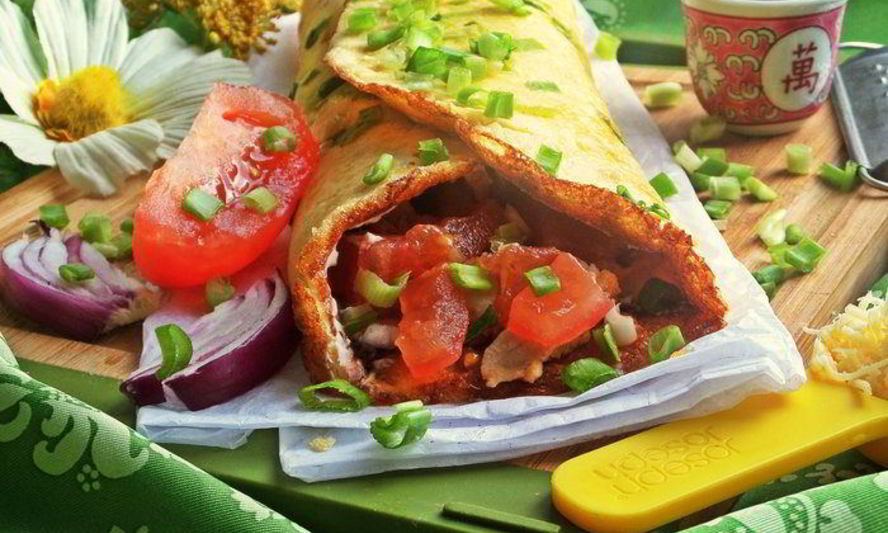 Рецепт омлетного рулета с начинкой