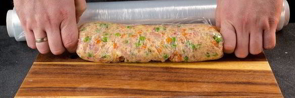 паровой рулет с хеком и овощами