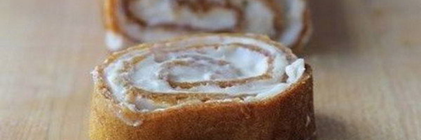 Рулет из фруктовой кожи со сливочным сыром