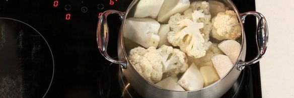 рулет из говядины с белым пюре