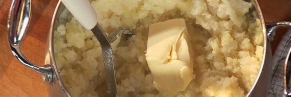 рулет из говядины с белым пюре