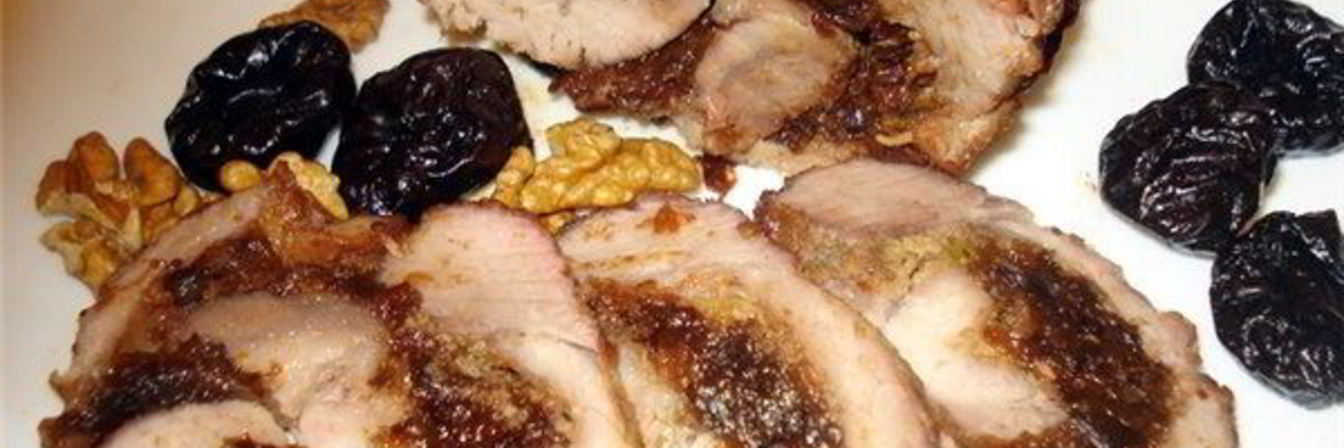 Рулет из говядины с черносливом