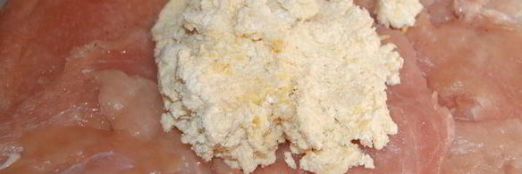 рулет из индейки с рикоттой под соусом сабайон