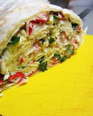 Рулет из крабовых палочек в лаваше