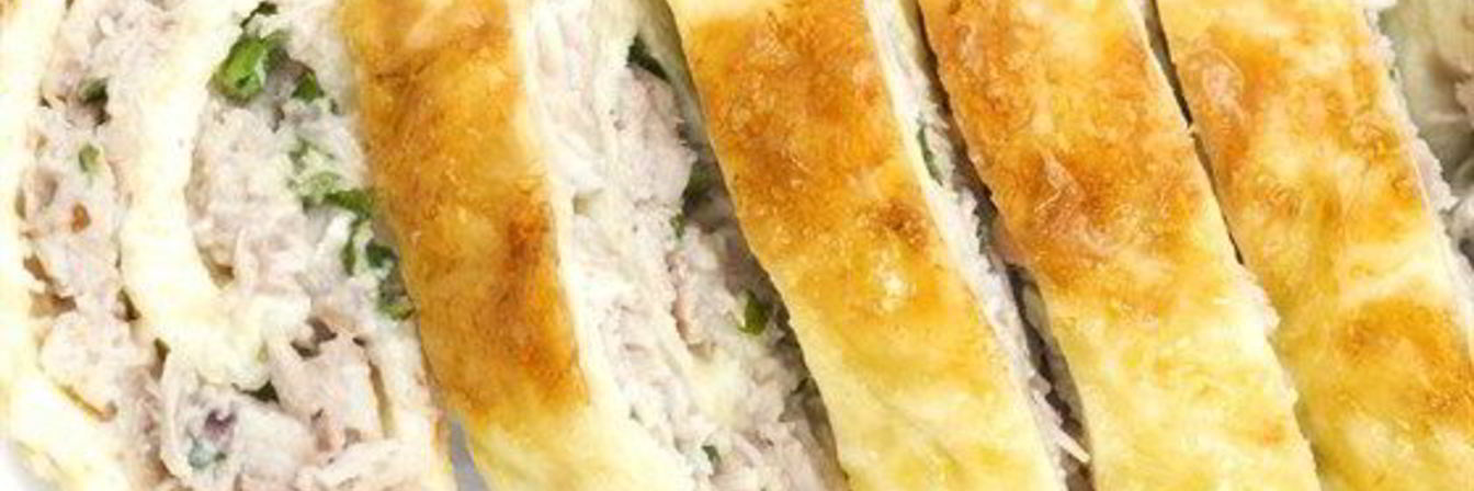 Рулет из лаваша с курицей и сыром