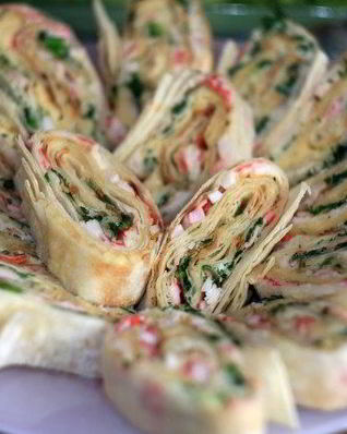 Рулет из лаваша с курицей