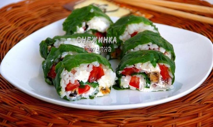 Рецепт рулета из шпината с рисом и морепродуктами