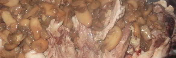 рулет из свиной рульки с грибами