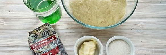 рулет с маком из дрожжевого теста