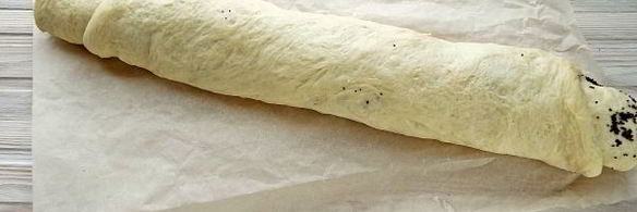 рулет с маком из дрожжевого теста