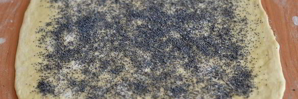 рулет с маком