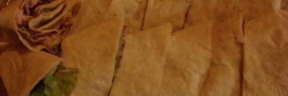 рулет с овощами и копченой грудинкой