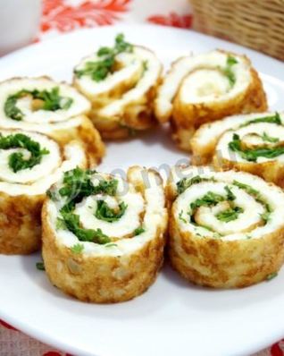 Рулет с сыром и зеленью