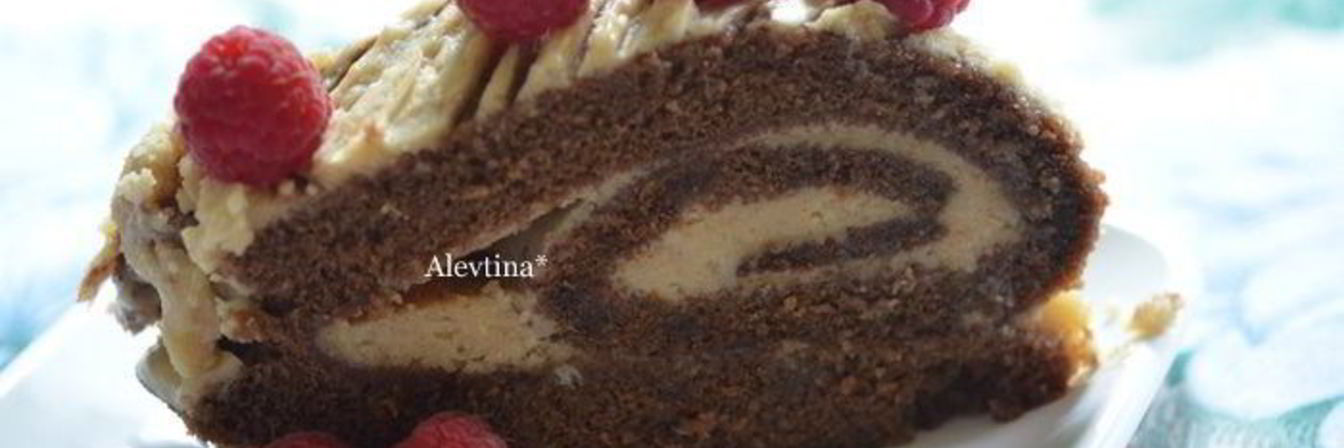 Рулет шоколадный с арахисовой пастой