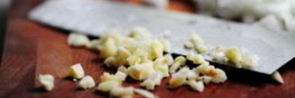 рулетики из баклажанов с орехами