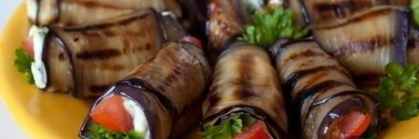 Рулетики из баклажанов с сыром фета