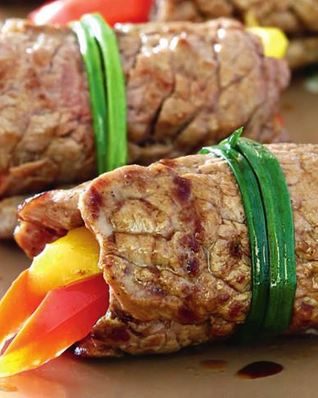 Рулетики из говядины со сладким перцем