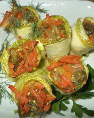 Рулетики из кабачков