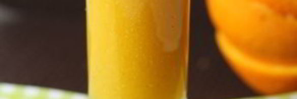 рулетики из моцареллы с семгой на рукколе