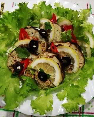 Рулетики из щуки и тунца