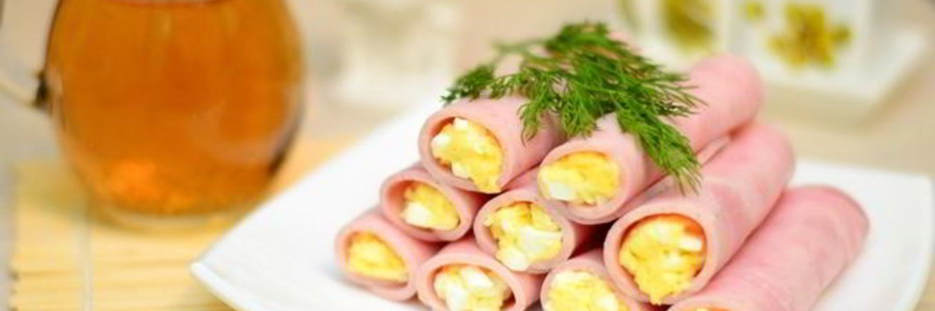 Рулетики из ветчины и сыра