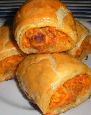 Рулетики с мясом и морковкой по-корейски