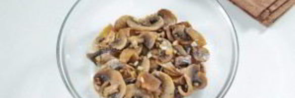 рулетики с томатами и грибами