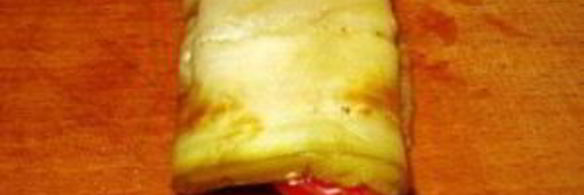 рулеты из баклажанов с помидорами