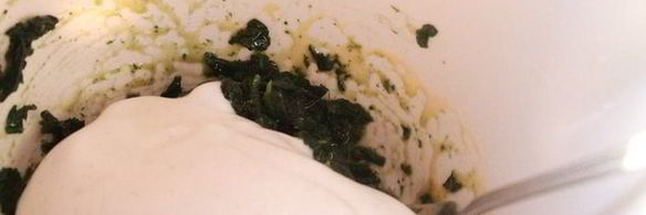 шпинатный рулет с грибной начинкой